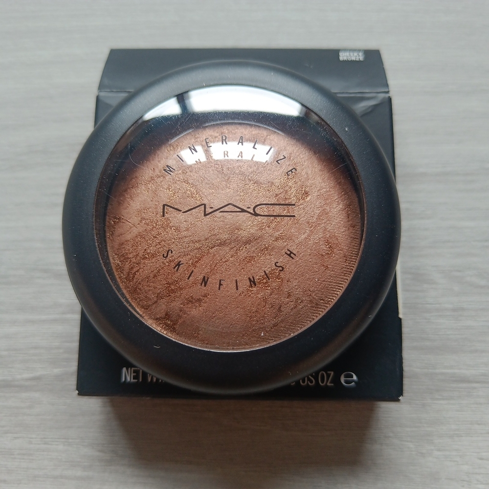 MAC Cosmetics Mineralize Skinfinish - Cheeky Bronze 20